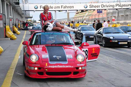 Pitlane der N&uuml;rburgring GP-Strecke